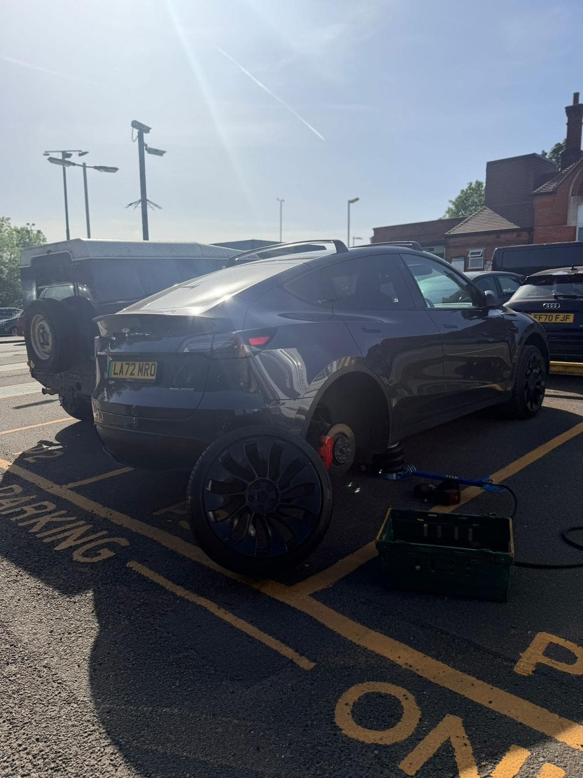 Mobile tyre service vehicle attending an on-site tyre fitting job